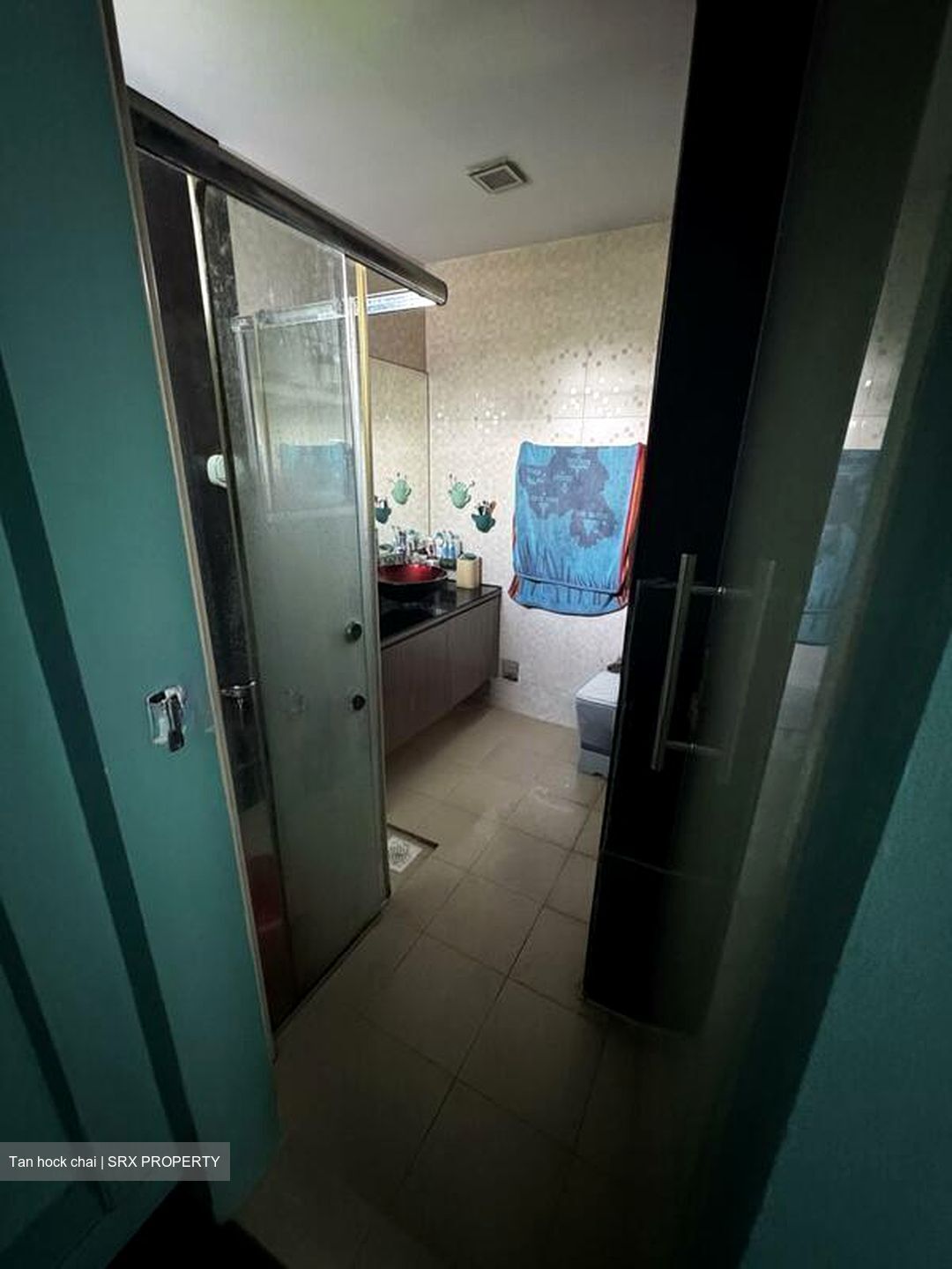 Blk 558 Jurong West Street 42 (Jurong West), HDB Executive #519289231